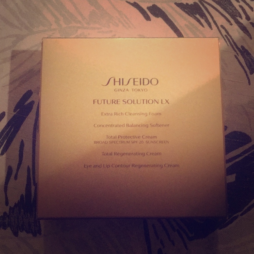 Shiseido Future Solution Lx
